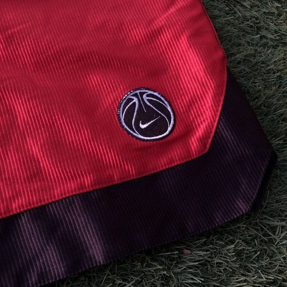Vintage 90's Nike Mens Active Basketball Silk Shorts Red Sweats Size Large - Picture 2 of 7